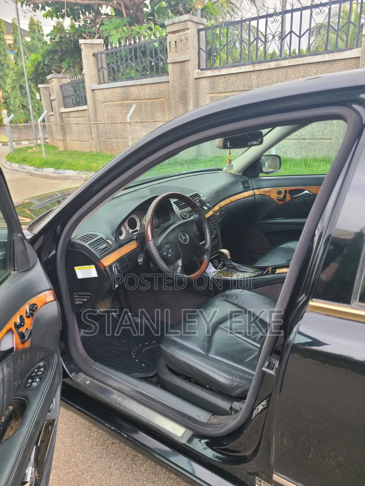 Mercedes-Benz E500 2005 Black