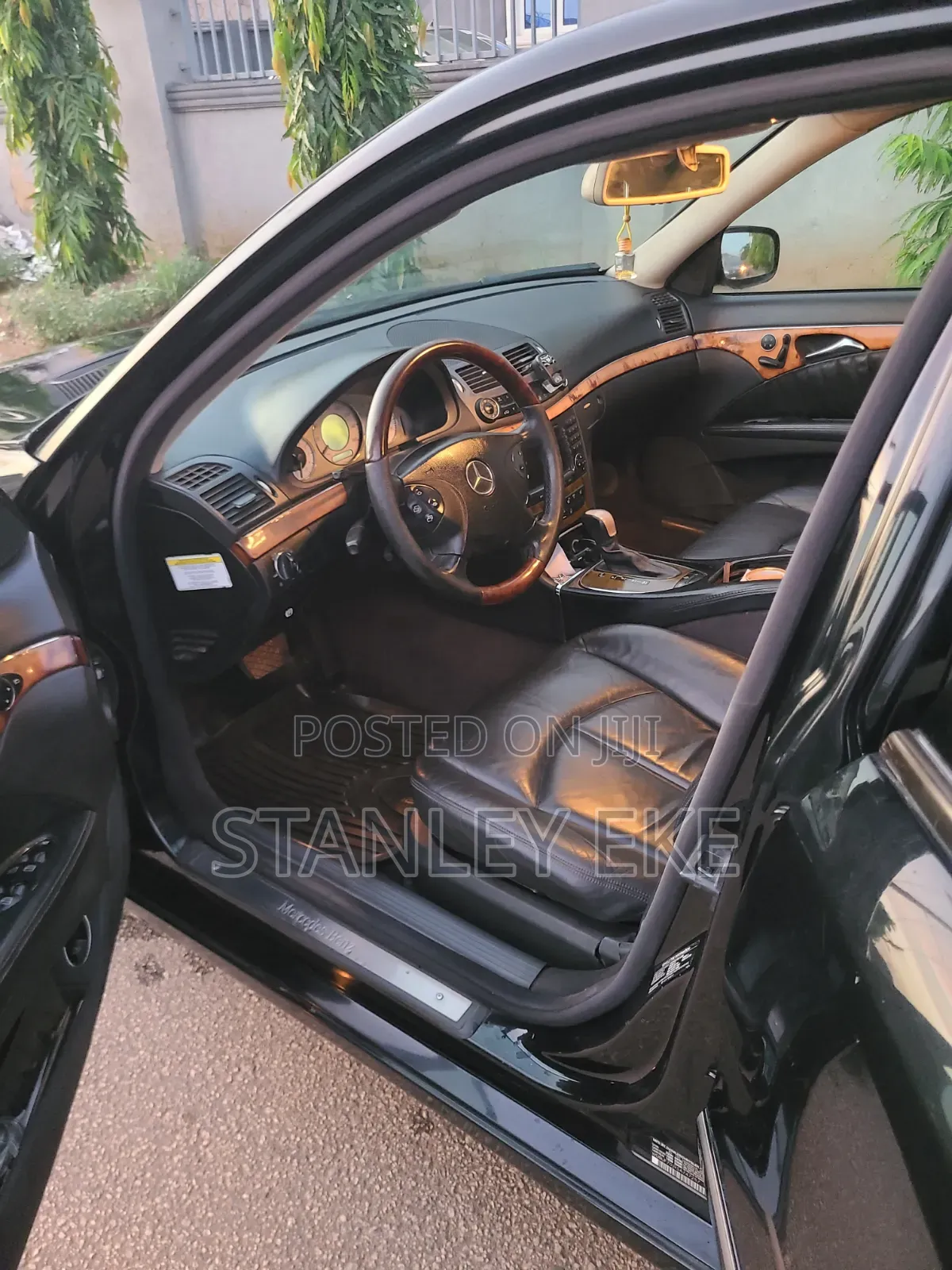 Mercedes-Benz E500 2005 Black
