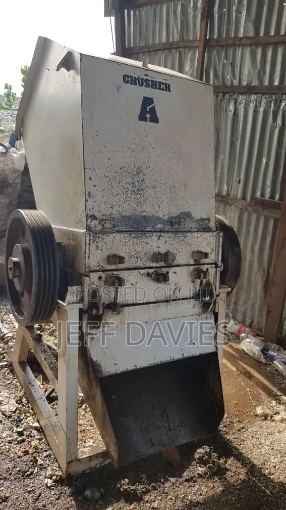 Pet Crushing/Grinding Machine