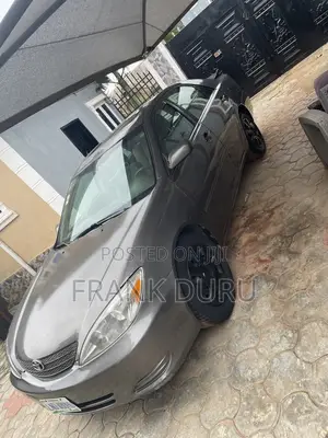 Toyota Camry 2004 Gray