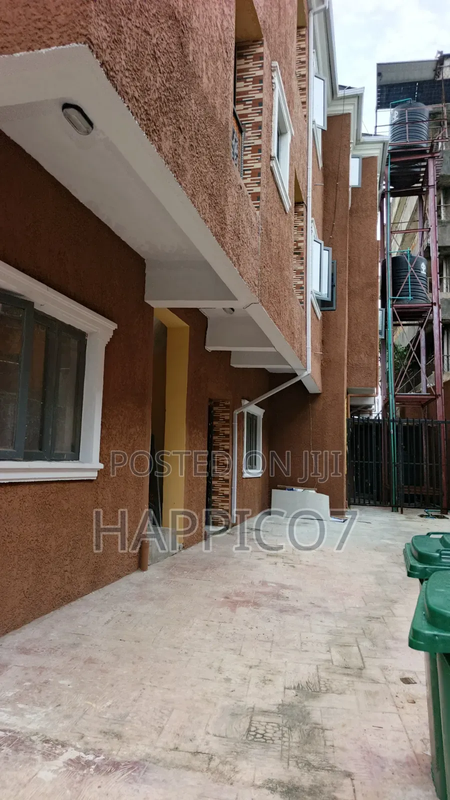 Mini Flat in Iwaya for rent