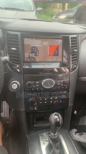 Infiniti Fx35 Android Player + Reverse Camera.
