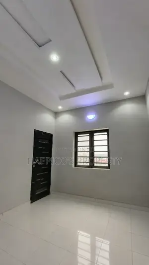Mini Flat in Iwaya for rent