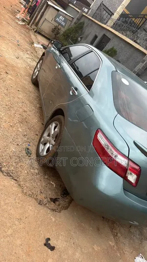 Toyota Camry 2.4 LE 2008 Pearl