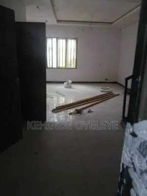 4bdrm House in Ilasan Estate for rent