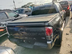 Toyota Tacoma 2020 Gray