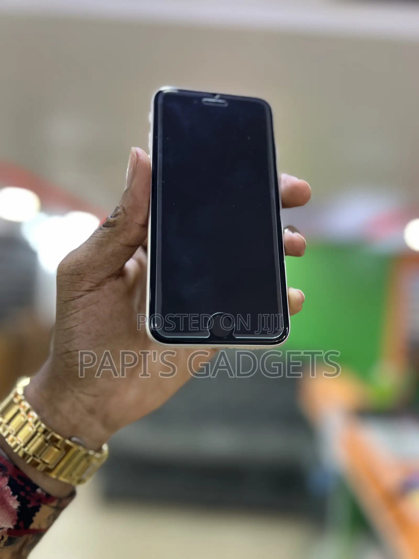 Apple iPhone SE (2022) 64 GB