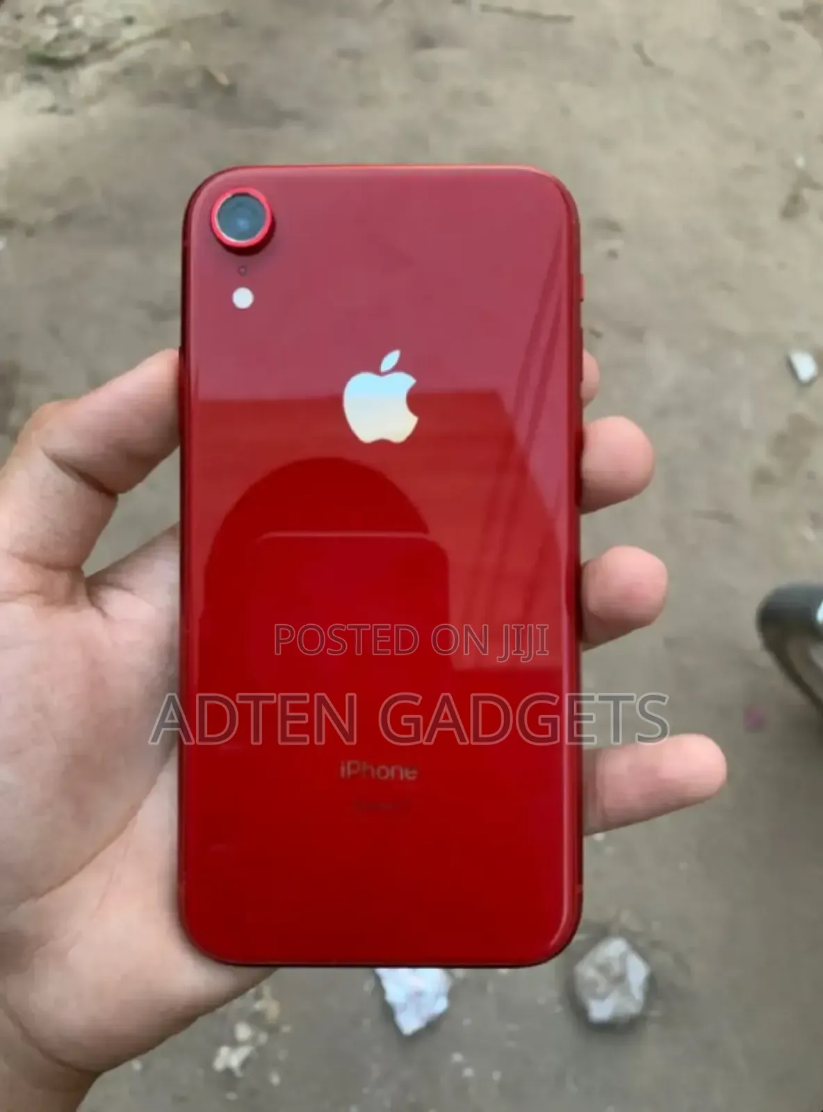 Apple iPhone XR 64 GB Red