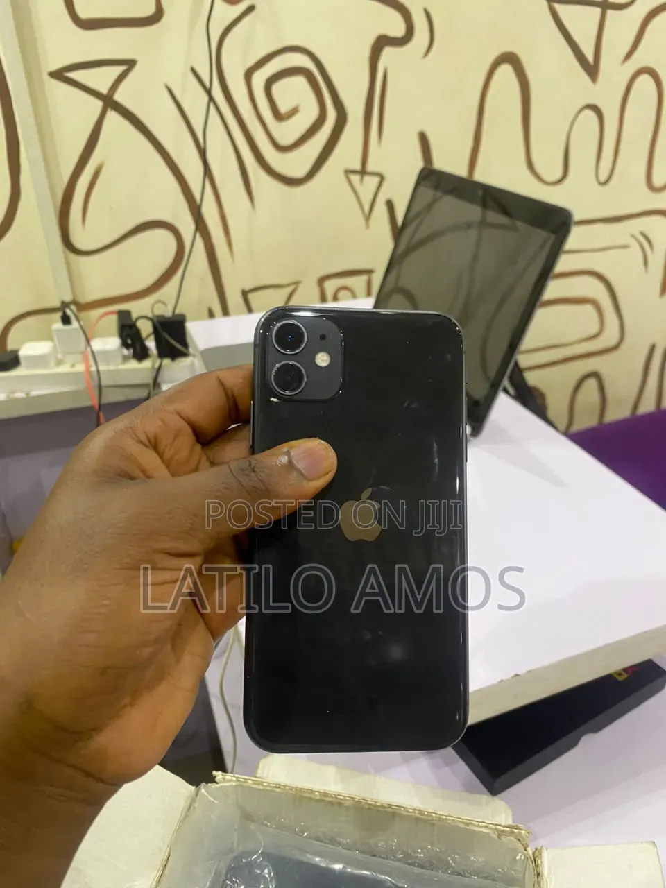 Apple iPhone 11 64 GB Black