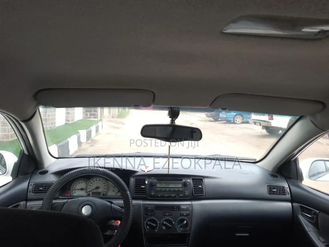 Toyota Corolla 2007 White