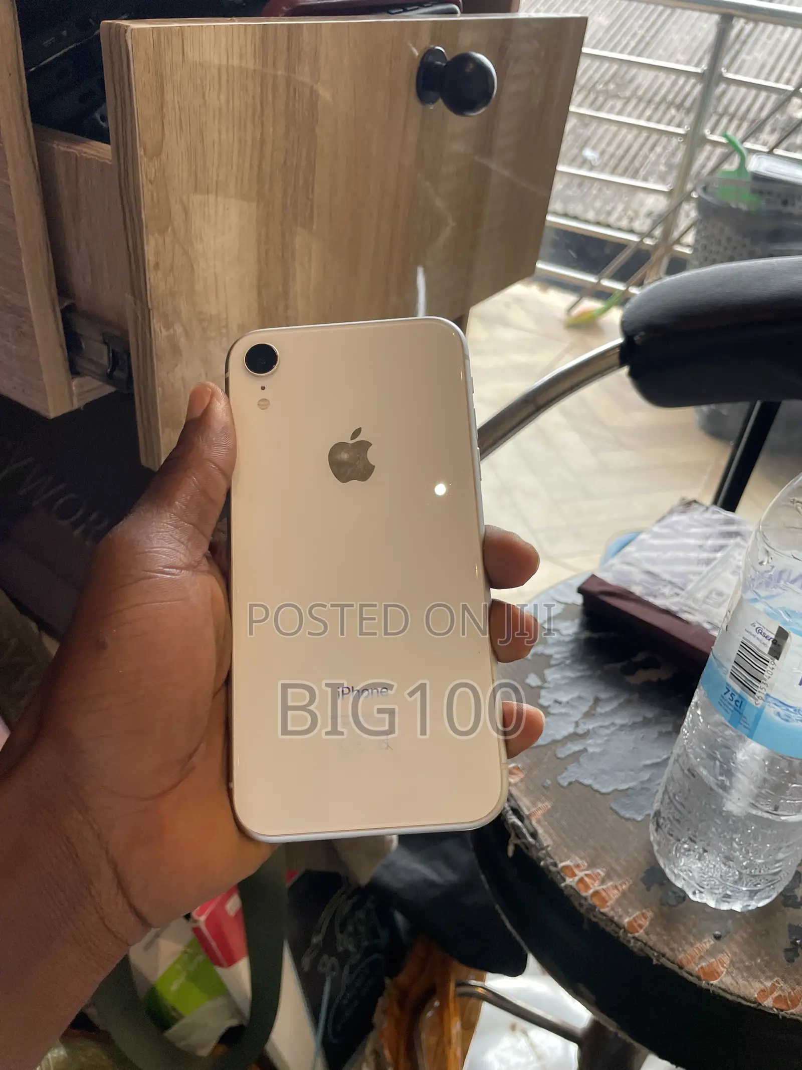 Apple iPhone XR 64 GB Black