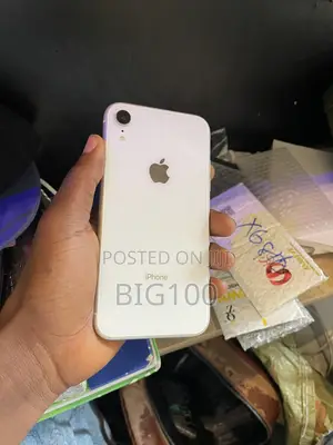 Apple iPhone XR 64 GB Black