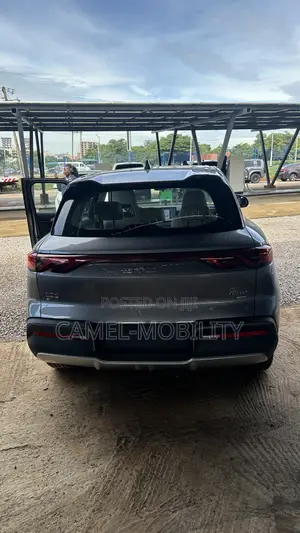 BYD Yuan Up 2025 Silver