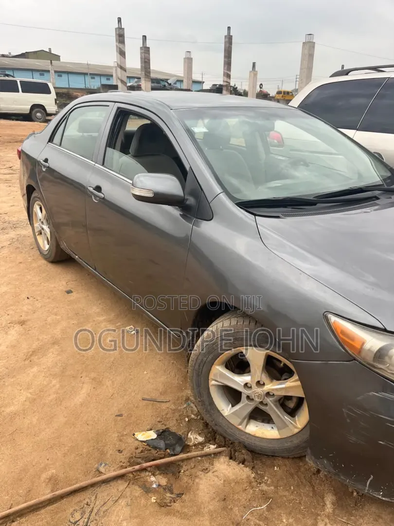 Toyota Corolla 2008 Gray