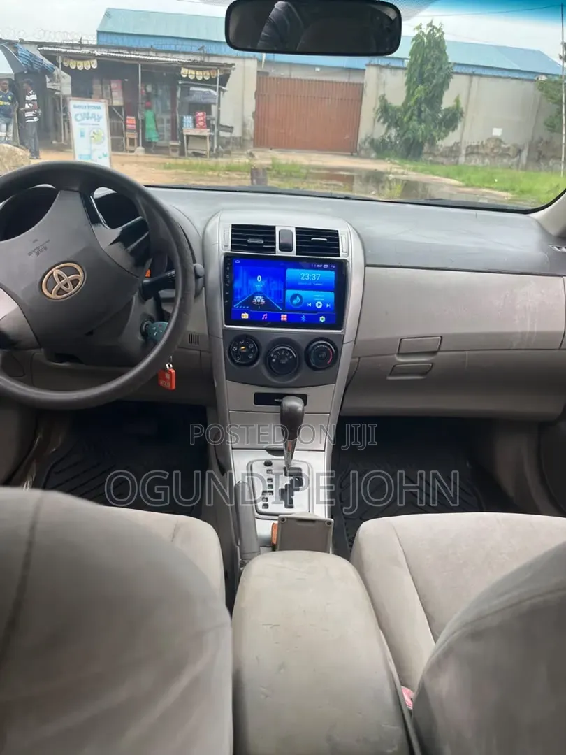 Toyota Corolla 2008 Gray