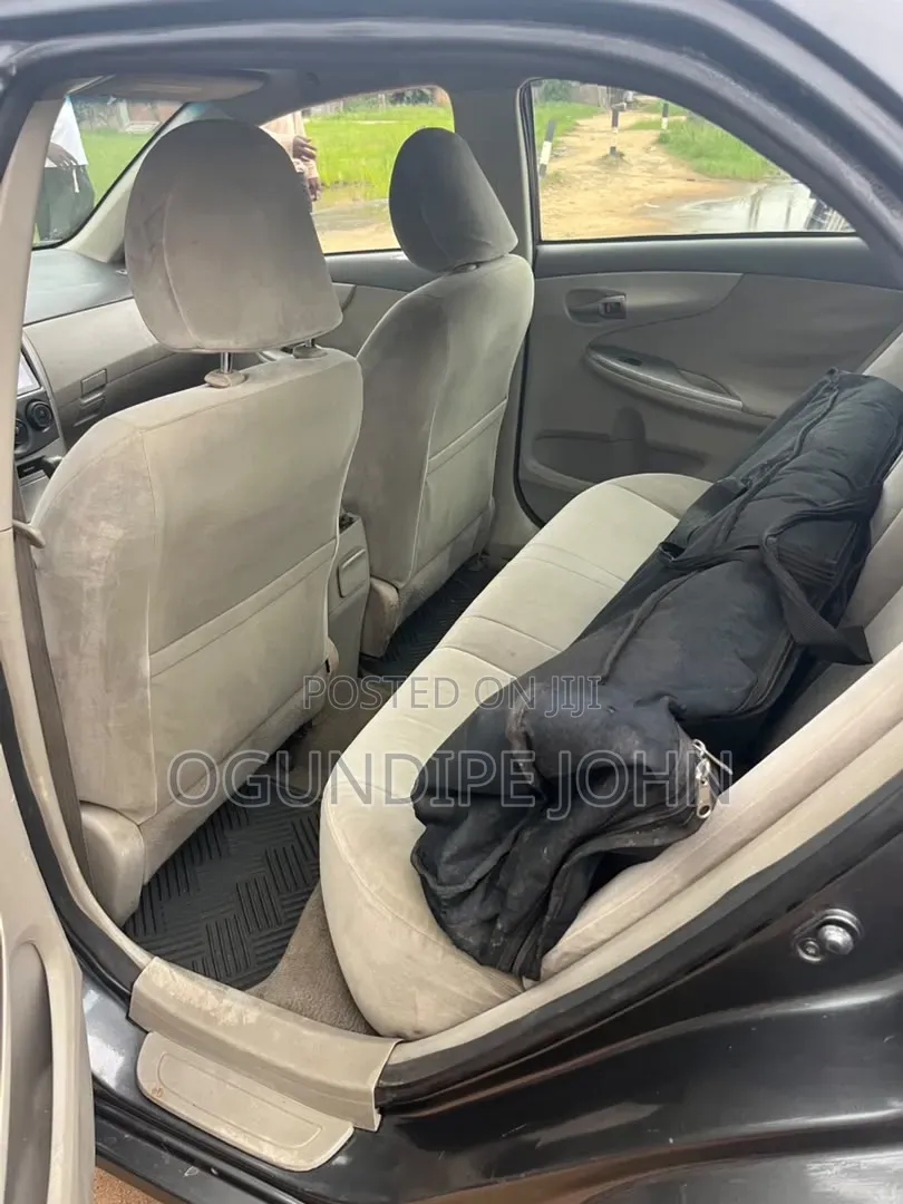 Toyota Corolla 2008 Gray