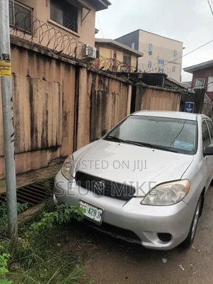 Toyota Matrix 2005 Silver
