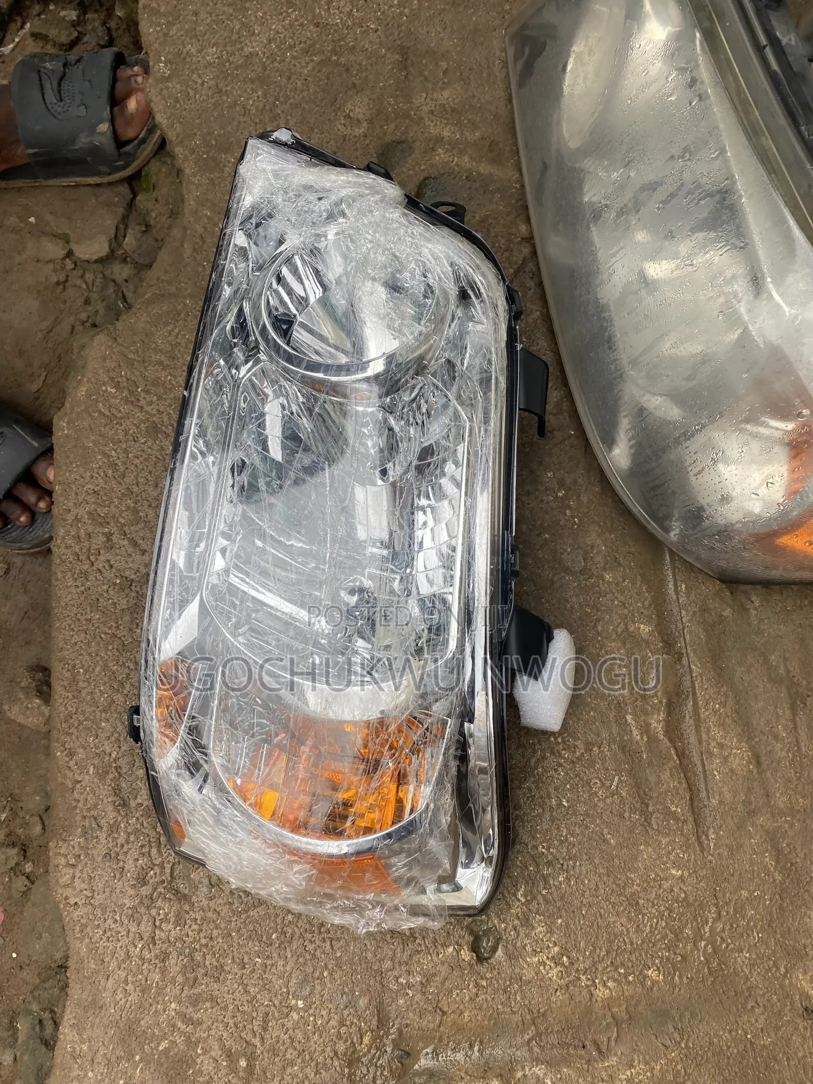 Highlander 2005 to 2006 Model Full Light Is Available Not Ordinary One