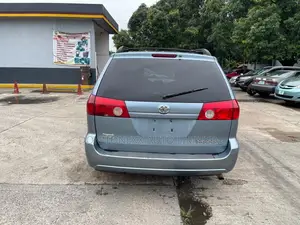 Toyota Sienna LE AWD 2006 Blue