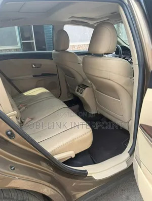 Toyota Venza V6 2011 Brown