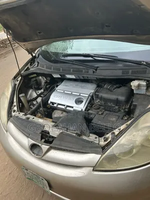 Toyota Sienna 2006 Gold