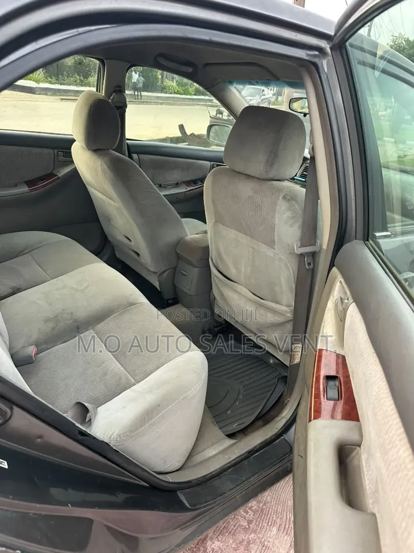 Toyota Corolla 2007 Gray