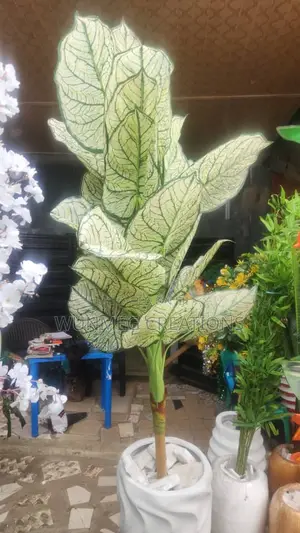 Artificial Green Plants