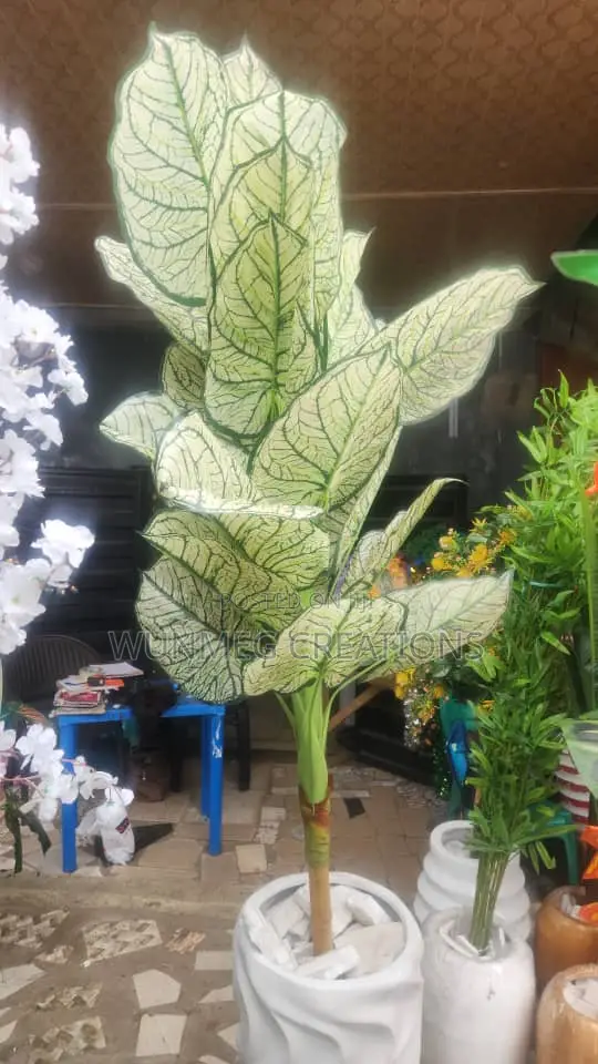 Artificial Green Plants