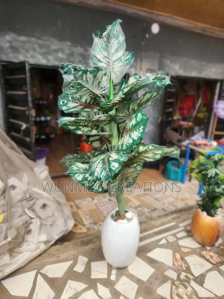 Artificial Green Plants