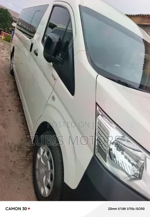 Toyota HiAce 2023 White
