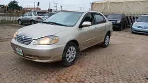 Toyota Corolla 2005 Gold