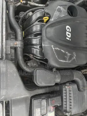 Hyundai Sonata Limited Sedan FWD (2.4L 4cyl 6A) 2012 Silver