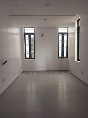 5bdrm Duplex in Secured Estate, Omole Phase 2 for sale