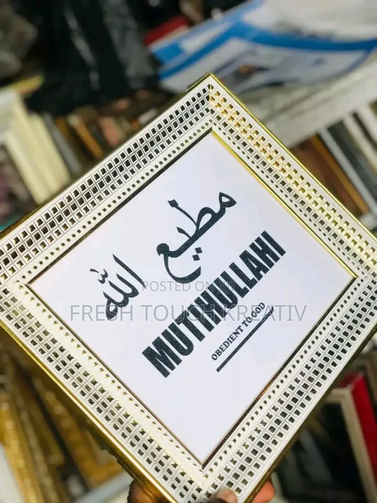 Frame and Souvenirs