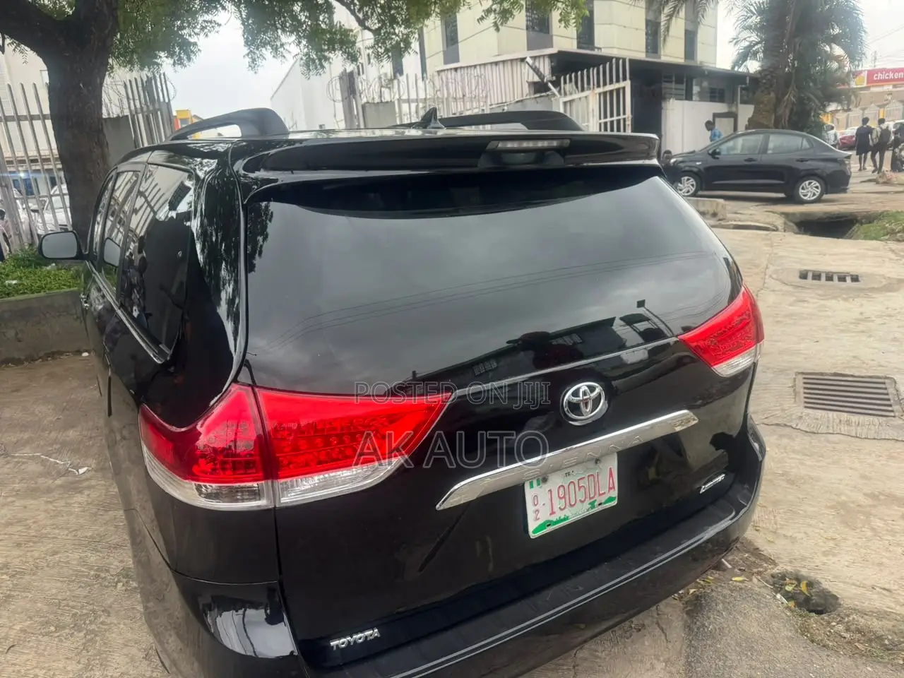 Toyota Sienna 2011 Black