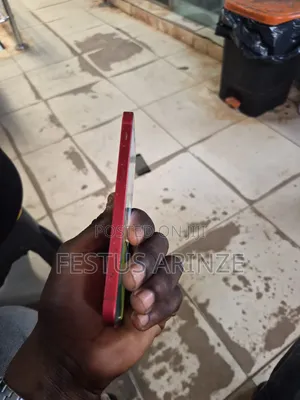 Apple iPhone 12 64 GB Red