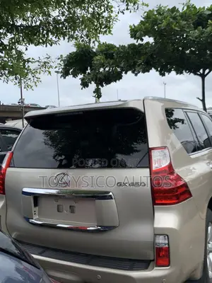 Lexus GX 460 Premium 2013 Gold