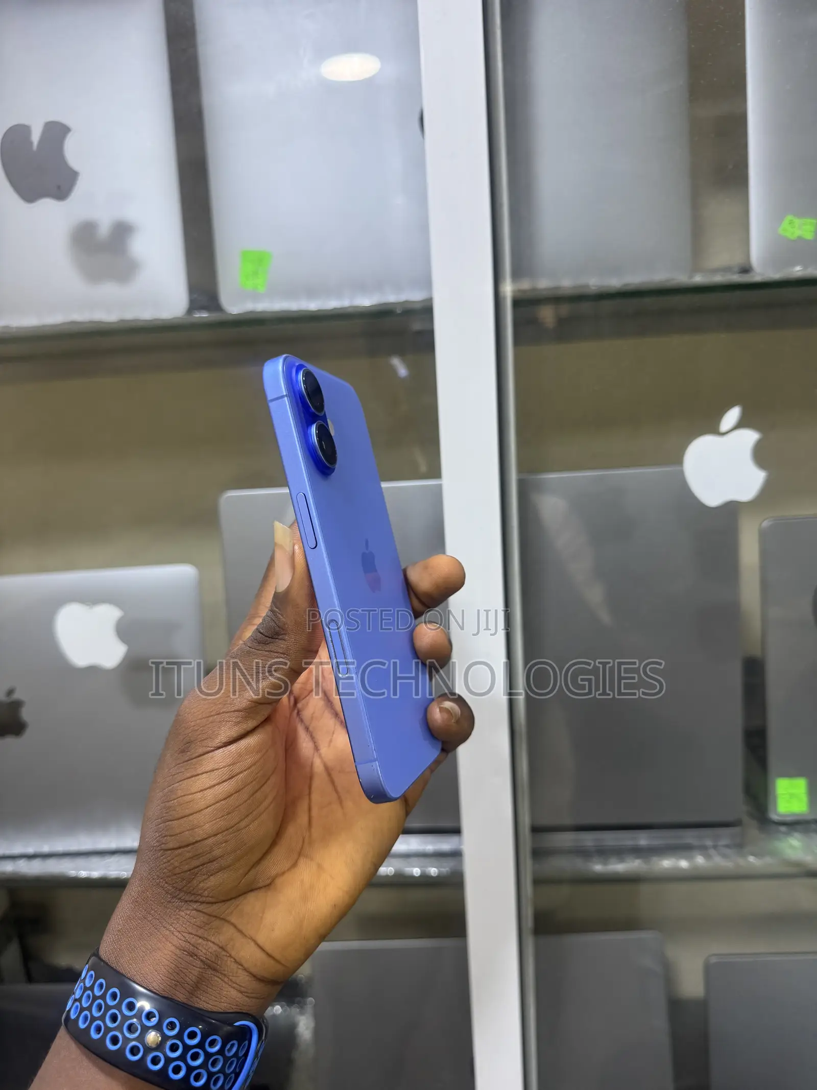 Apple iPhone 16 128 GB Blue