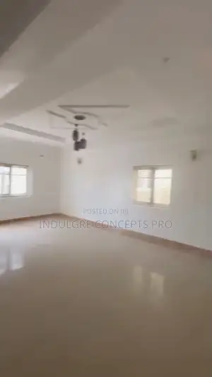 4bdrm Duplex in Pheight Estate, Lugbe District for rent