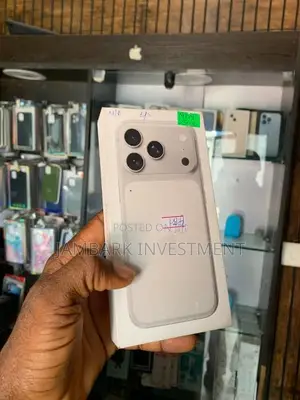 New Apple iPhone 17 Pro Max 256 GB Silver