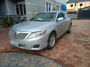 Toyota Camry 2010 Silver