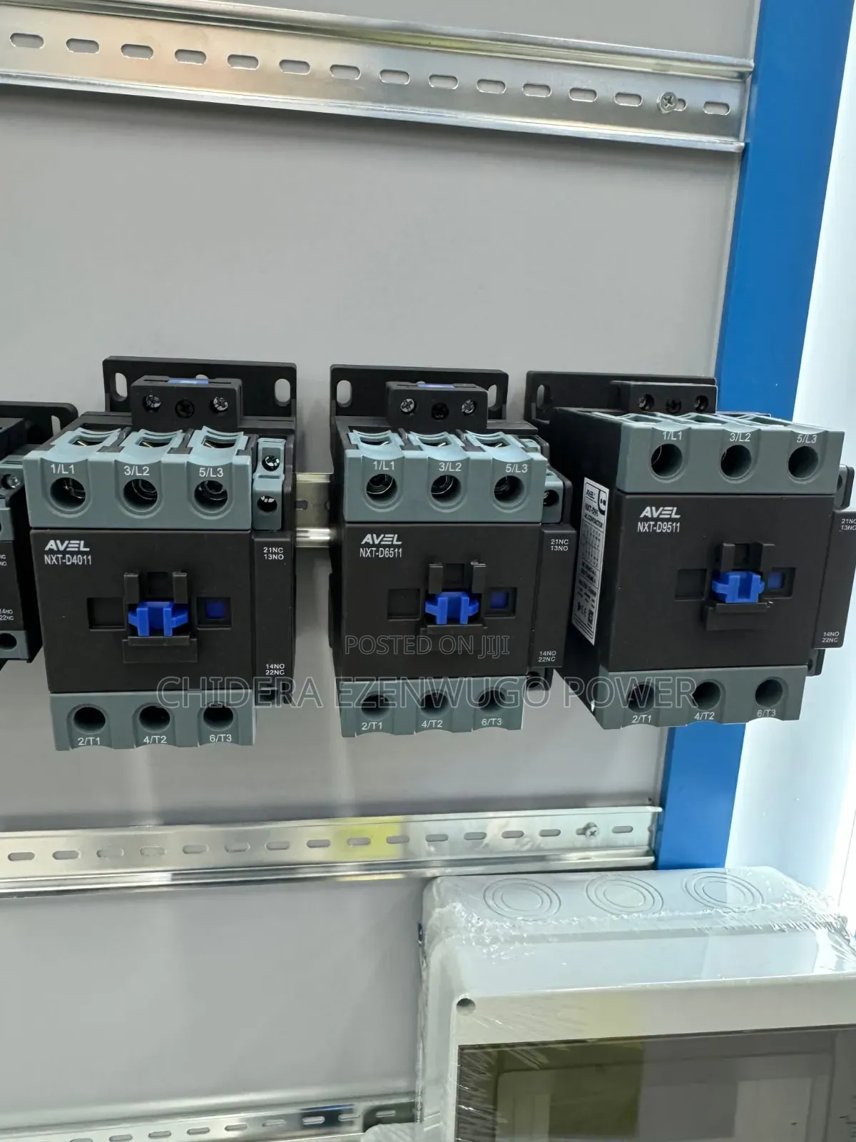 Hand Control Breaker