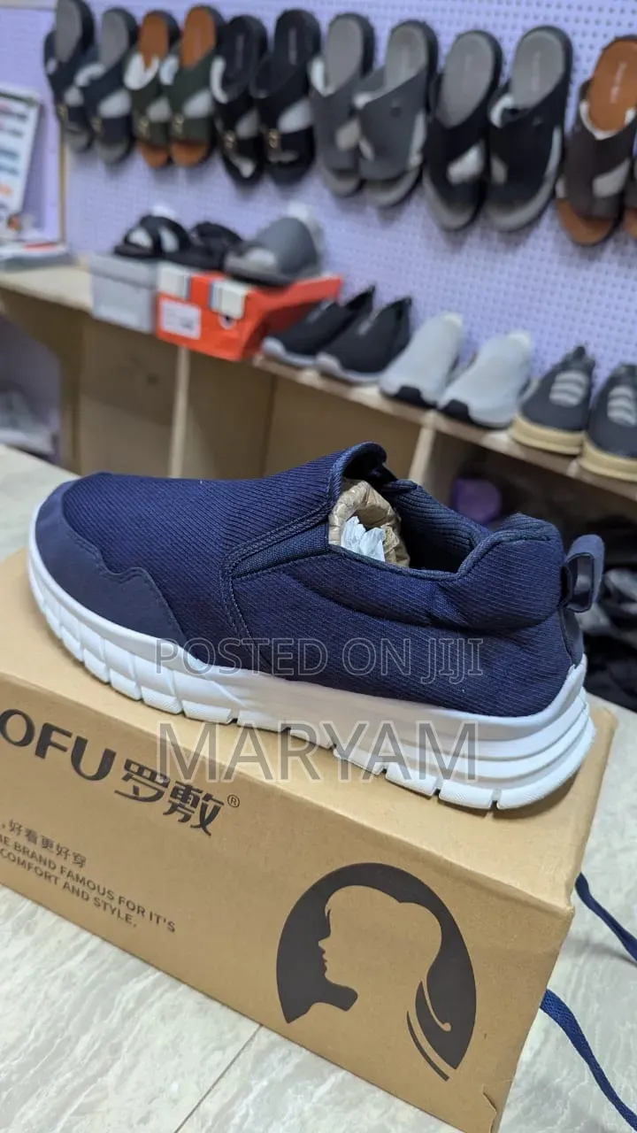 Sneakers Shoe