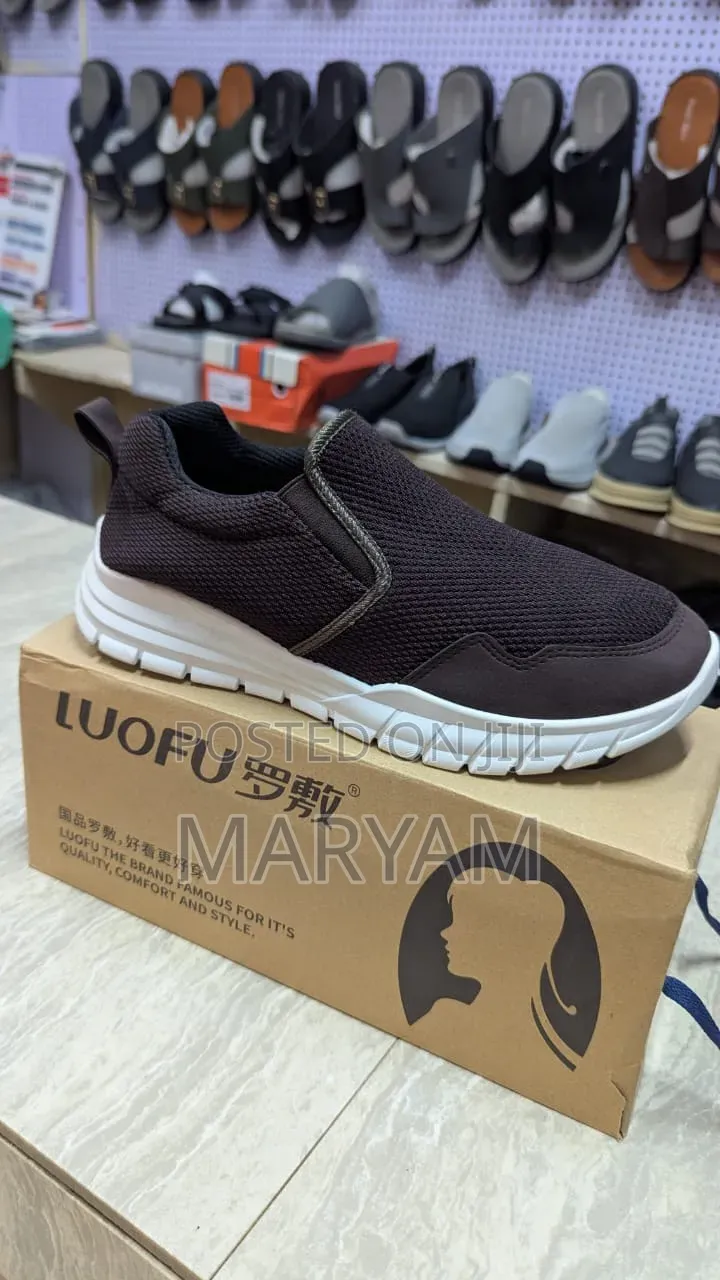 Sneakers Shoe