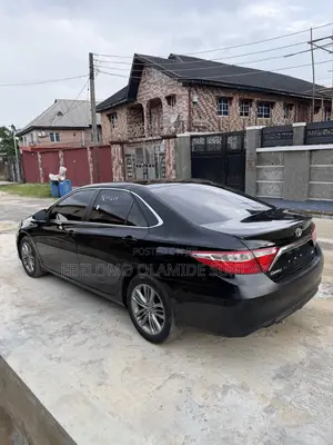 Toyota Camry SE 4dr Sedan (2.5L 4cyl 6A) 2016 Black