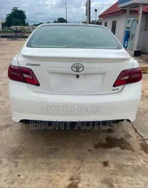 Toyota Camry 2008 White