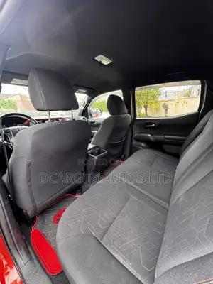 Toyota Tacoma 2017 Orange