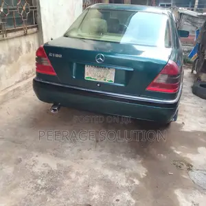 Mercedes-Benz C180 2011 Gray