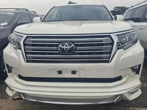 Toyota Land Cruiser Prado 2023 White