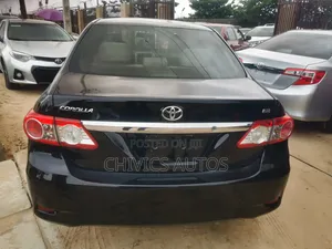 Toyota Corolla 2012 Black